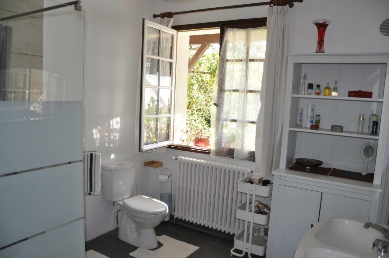 Ferienwohnung Chez Cyril Et VI Saint-Règle Exterior foto