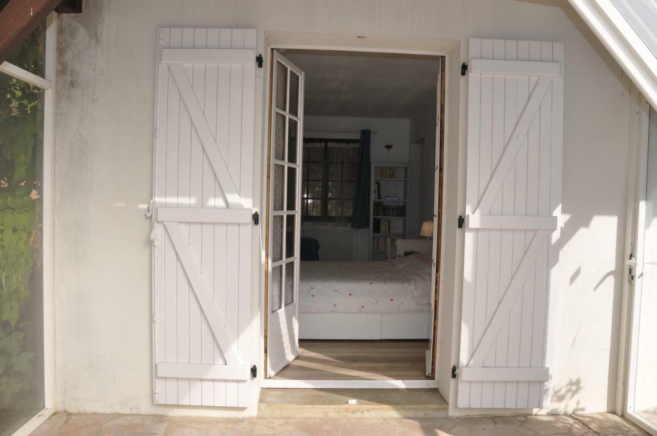 Ferienwohnung Chez Cyril Et VI Saint-Règle Exterior foto