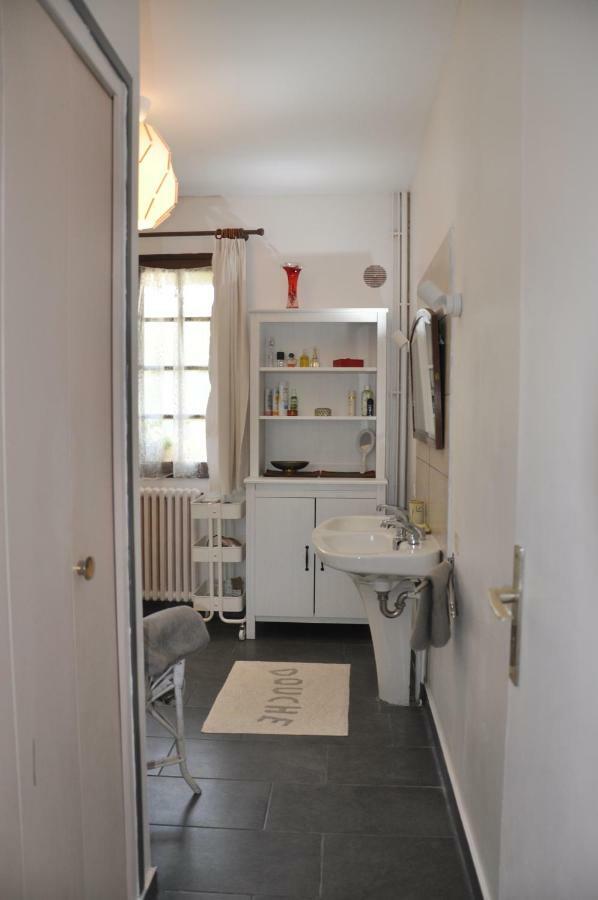 Ferienwohnung Chez Cyril Et VI Saint-Règle Exterior foto
